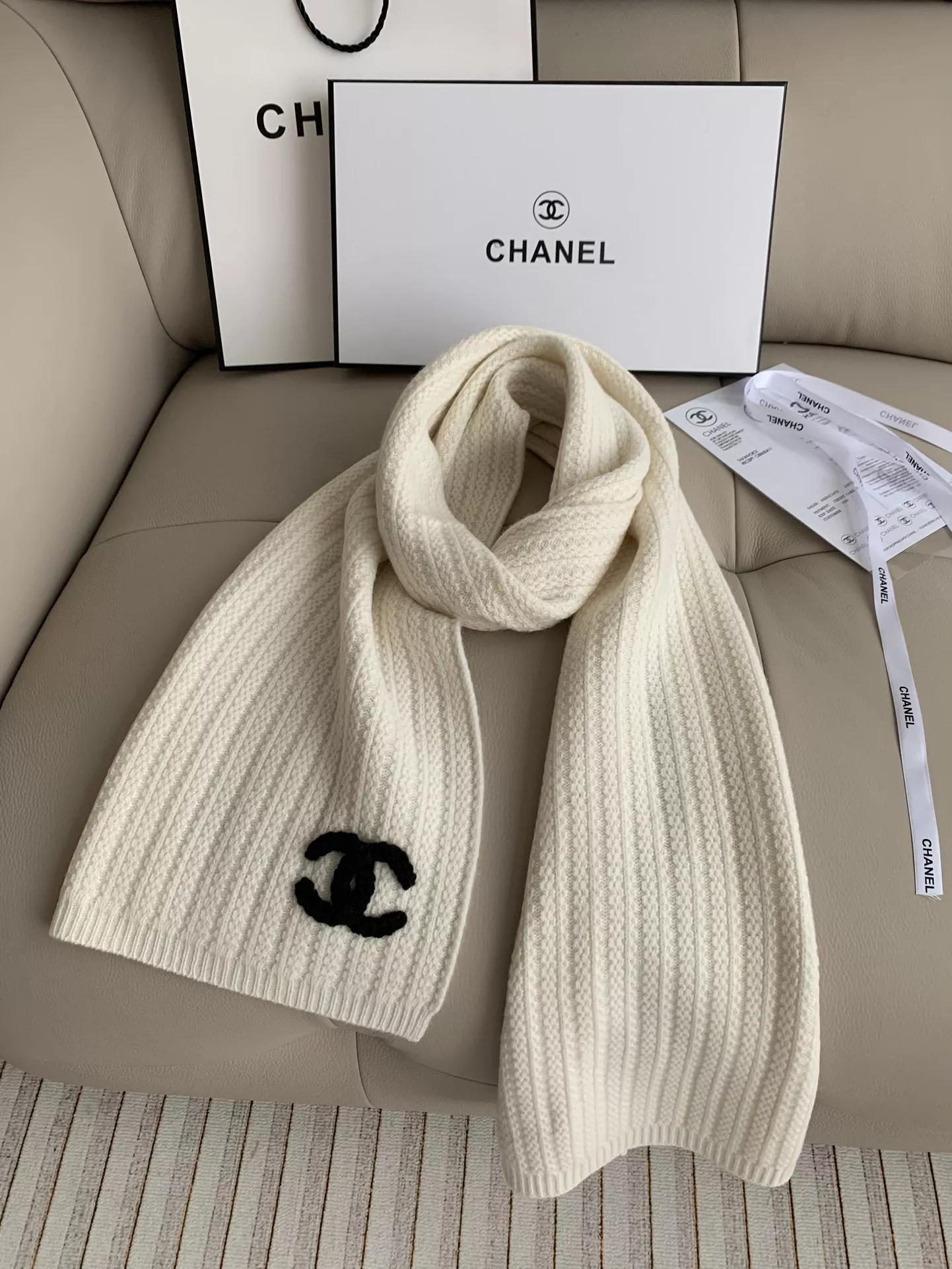 chanel echapres pour femme s_12b064a2